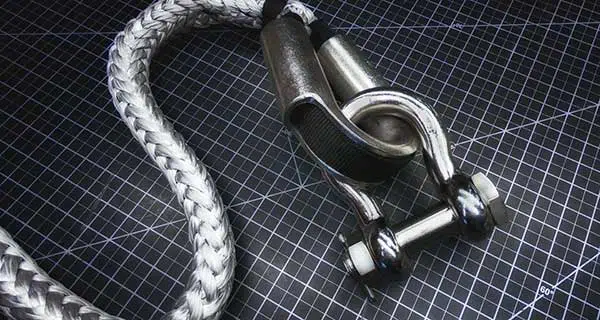 Mighty Tow Shackle